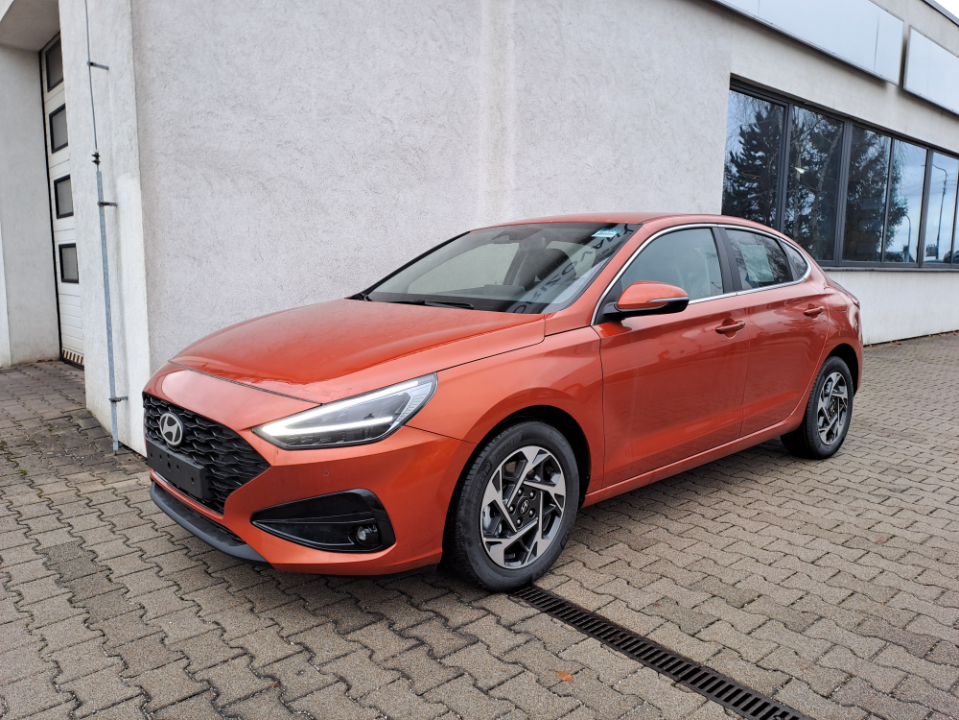 i30 fastback fl2 1,5t gdi mhev 103kw/140k 7dct family, smart