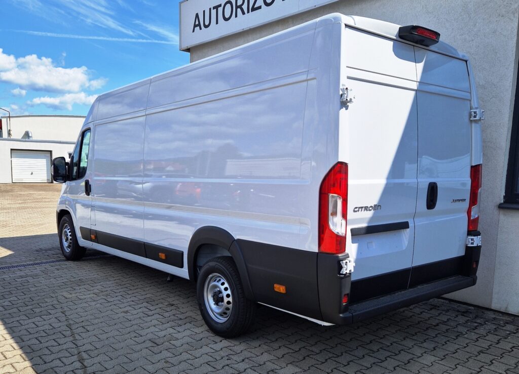 Citroën Jumper Furgon 35+ L4H2 2.2 BlueHDi 180 BVM6