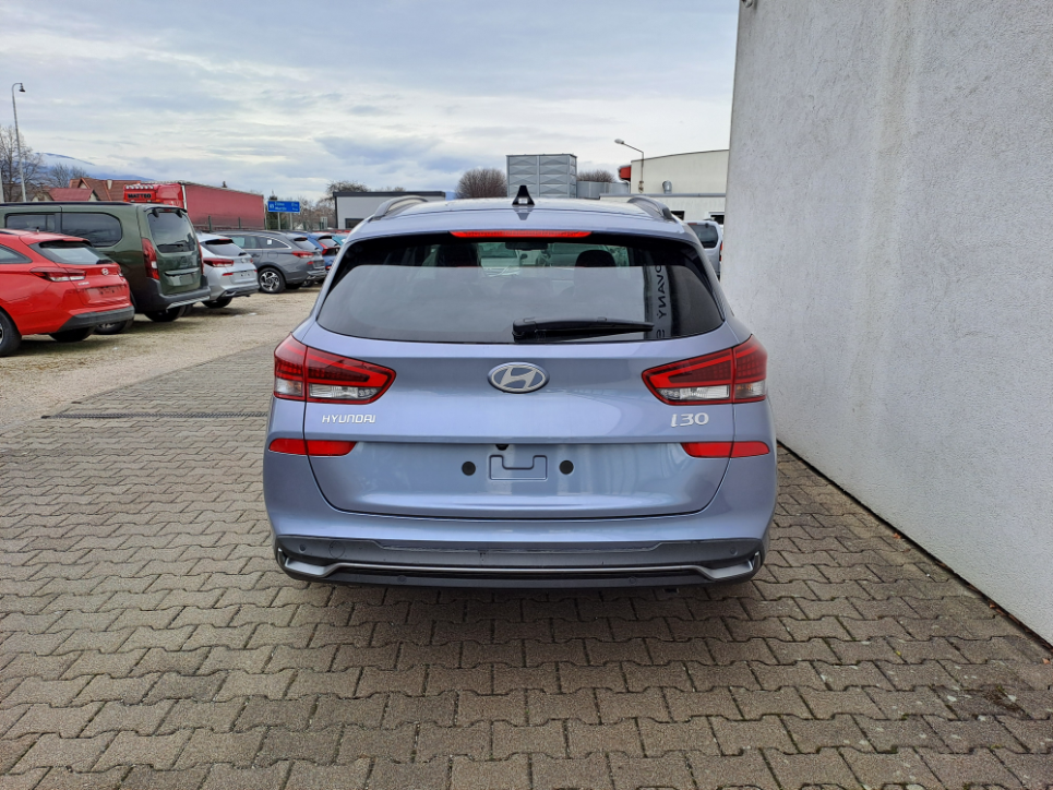 Hyundai i30kombi FL2 1,5T-GDi mHEV 103kW/140k 6MT FAMILY
