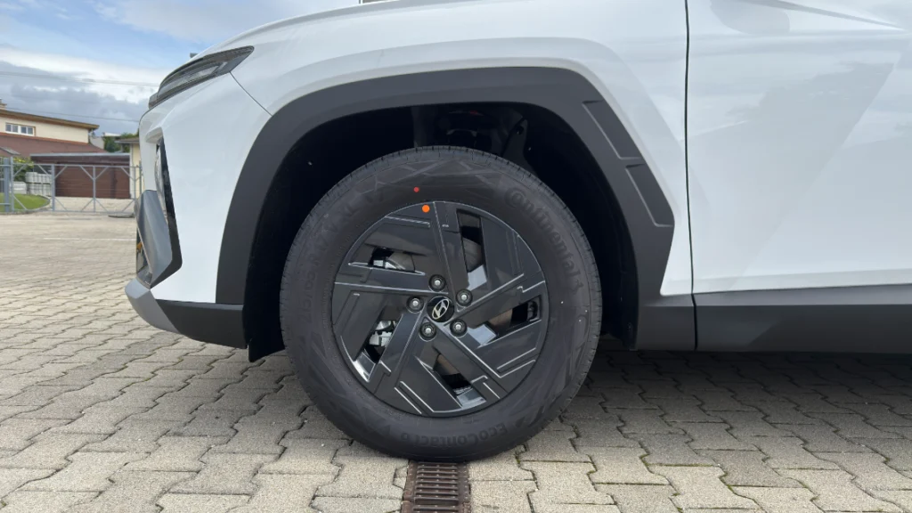 Hyundai TUCSON FL 1,6T-GDi 110kW/150k 7DCT FAMILY, Dizajn Pack, Black Pack