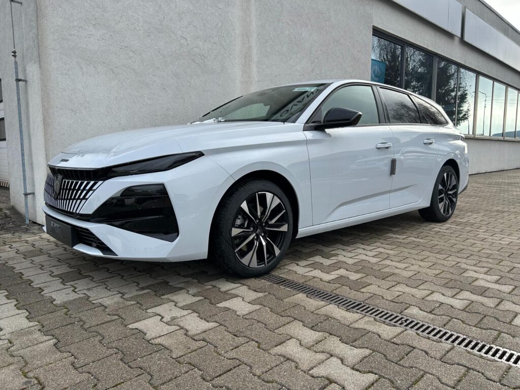 Peugeot NEW 308 SW ALLURE Hybrid 145k e-DCS6 (MHEV)