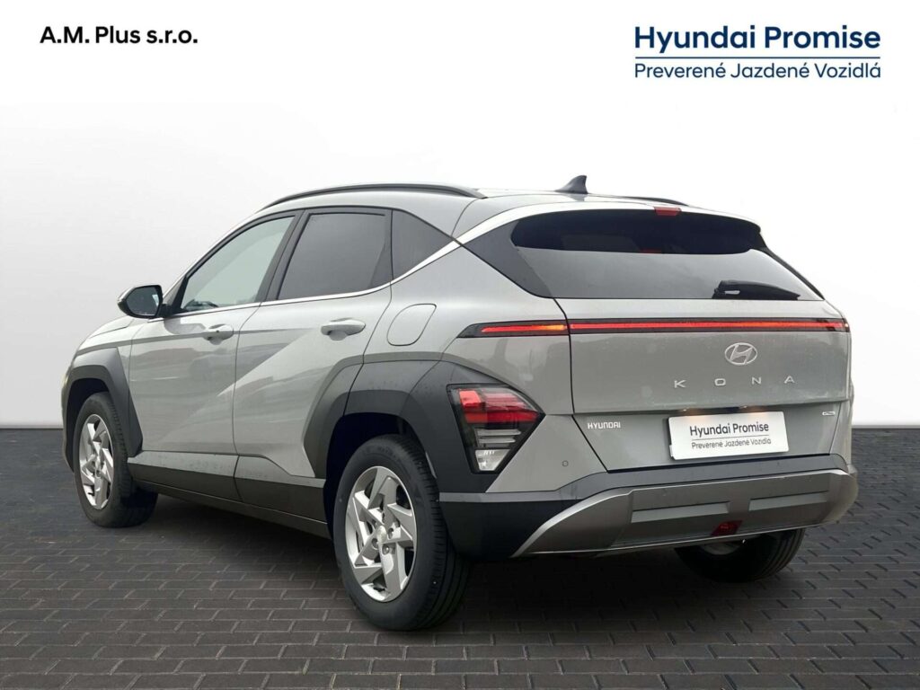 Hyundai KONA 1,6T-GDi 145,6kW/198k 7DCT 4×4 FAMILY