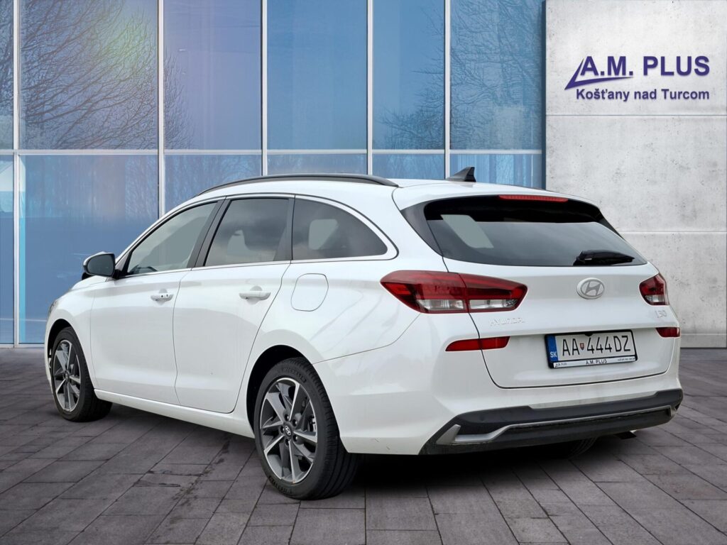 Hyundai i30WGN FL2 1,5T-GDi mHEV 103kW/140k 7DCT STYLE
