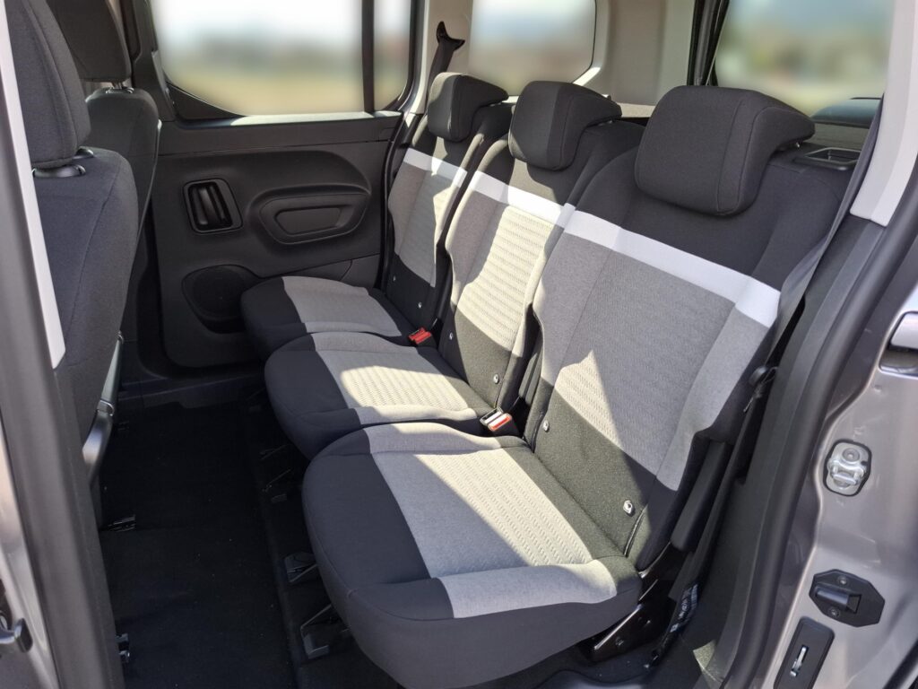 Citroën BERLINGO MAX BlueHDi 130 S&S EAT8