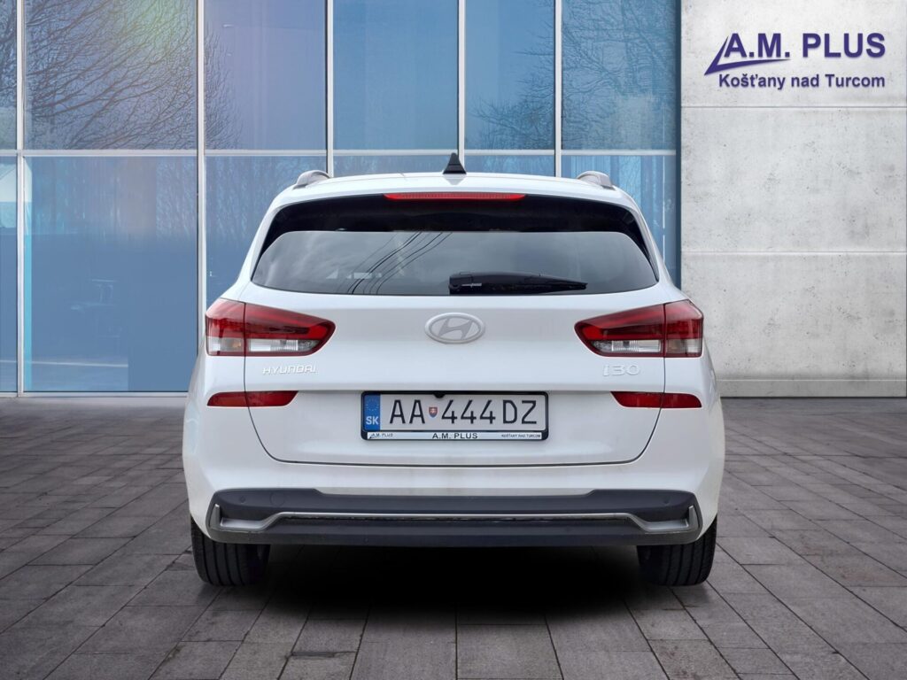 Hyundai i30WGN FL2 1,5T-GDi mHEV 103kW/140k 7DCT STYLE