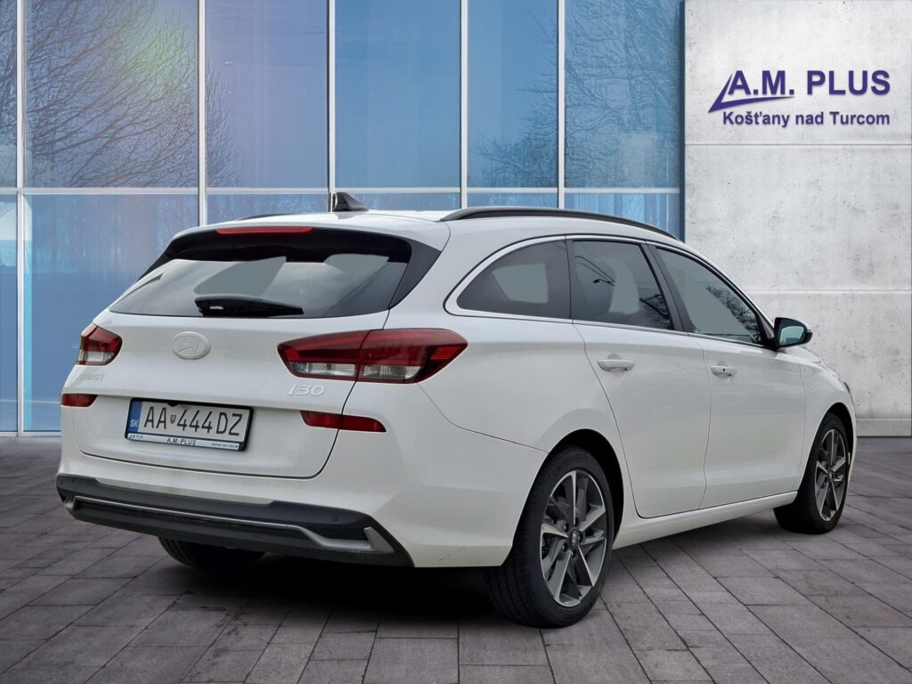 Hyundai i30WGN FL2 1,5T-GDi mHEV 103kW/140k 7DCT STYLE