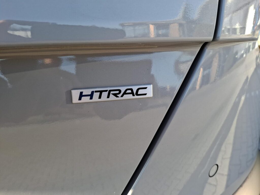 Hyundai KONA 1,6T-GDi 145,6kW/198k 7DCT 4×4 FAMILY