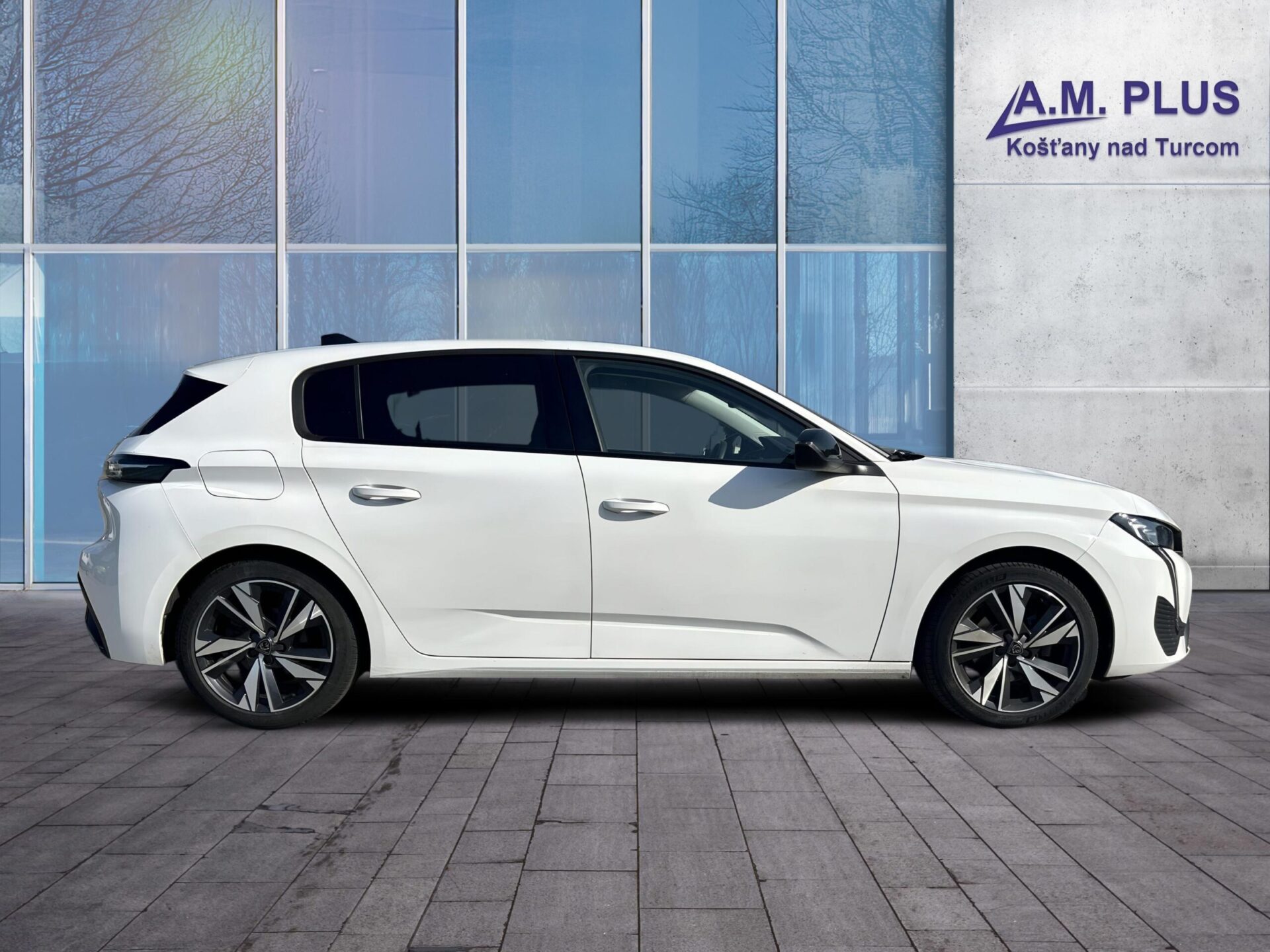 peugeot 308 allure pack puretech 130k bvm6 + predlžená záruka