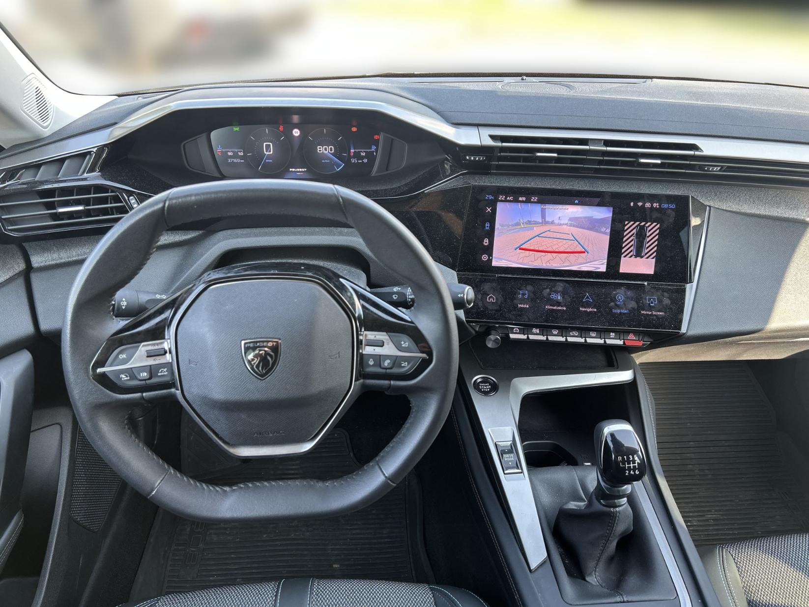 peugeot 308 allure pack puretech 130k bvm6 + predlžená záruka