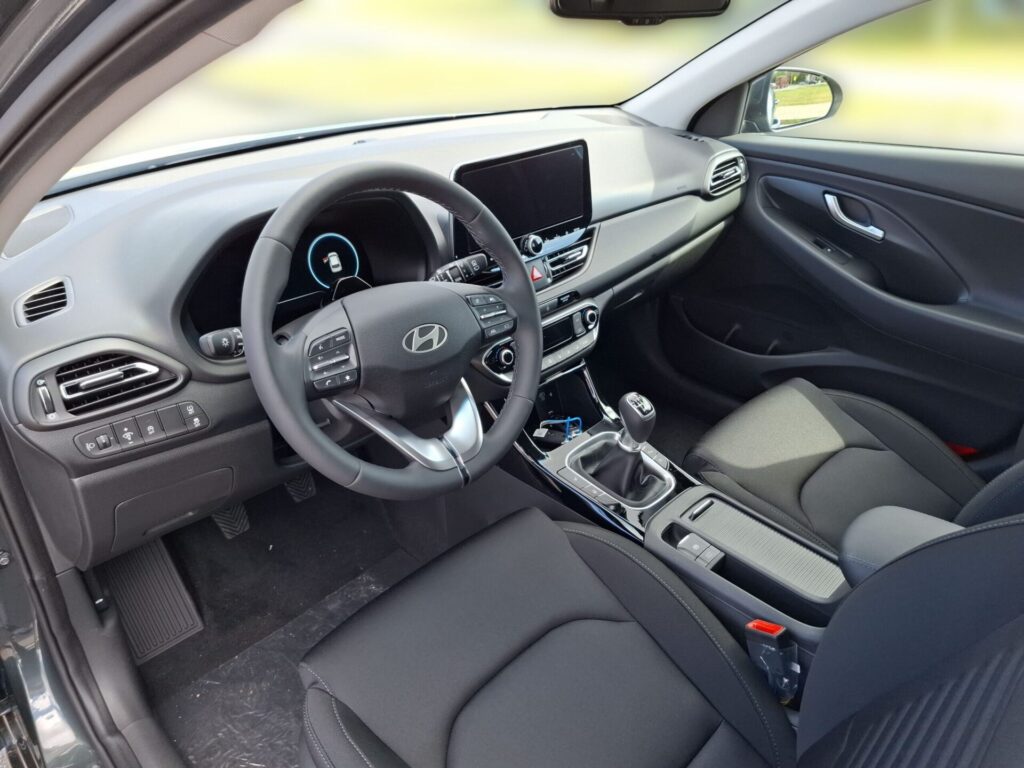 Hyundai i30HB FL2 1,0T-GDi 85kW/115k 6MT FAMILY