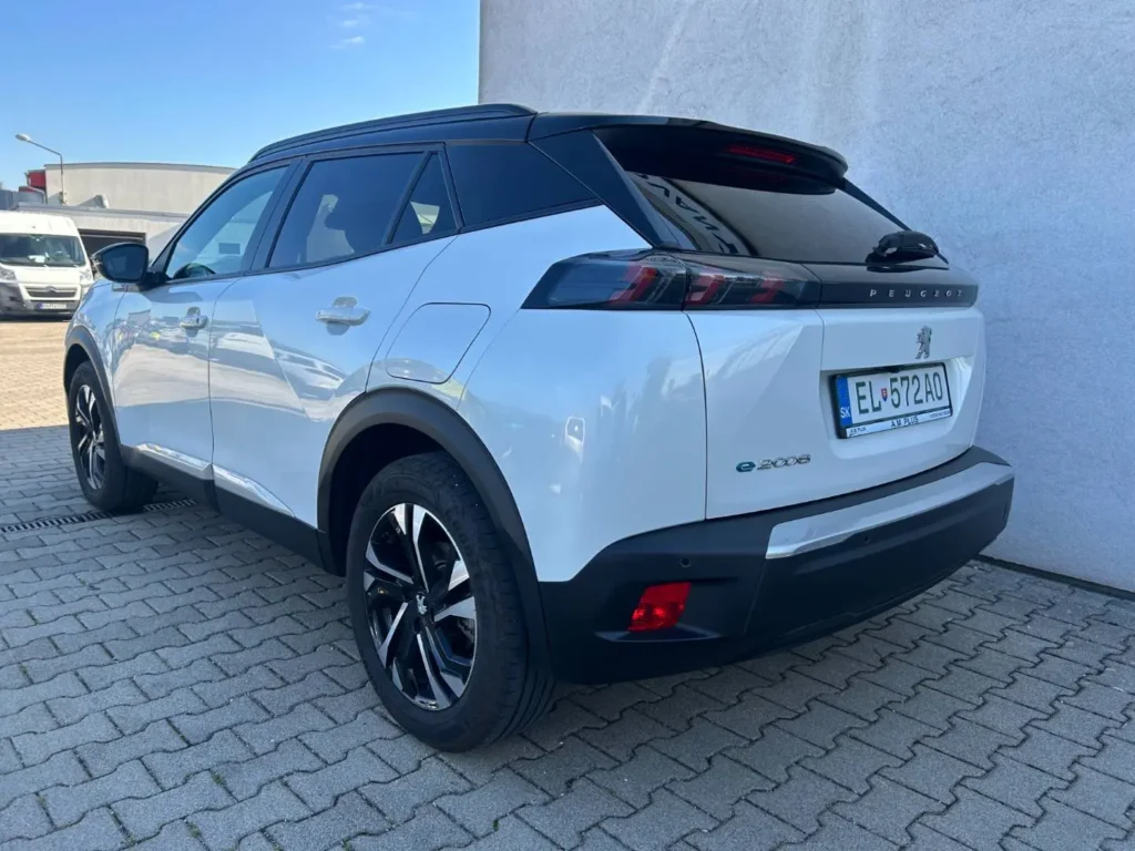 Peugeot 2008 ALLURE Pack Electric 136k 50 kWh