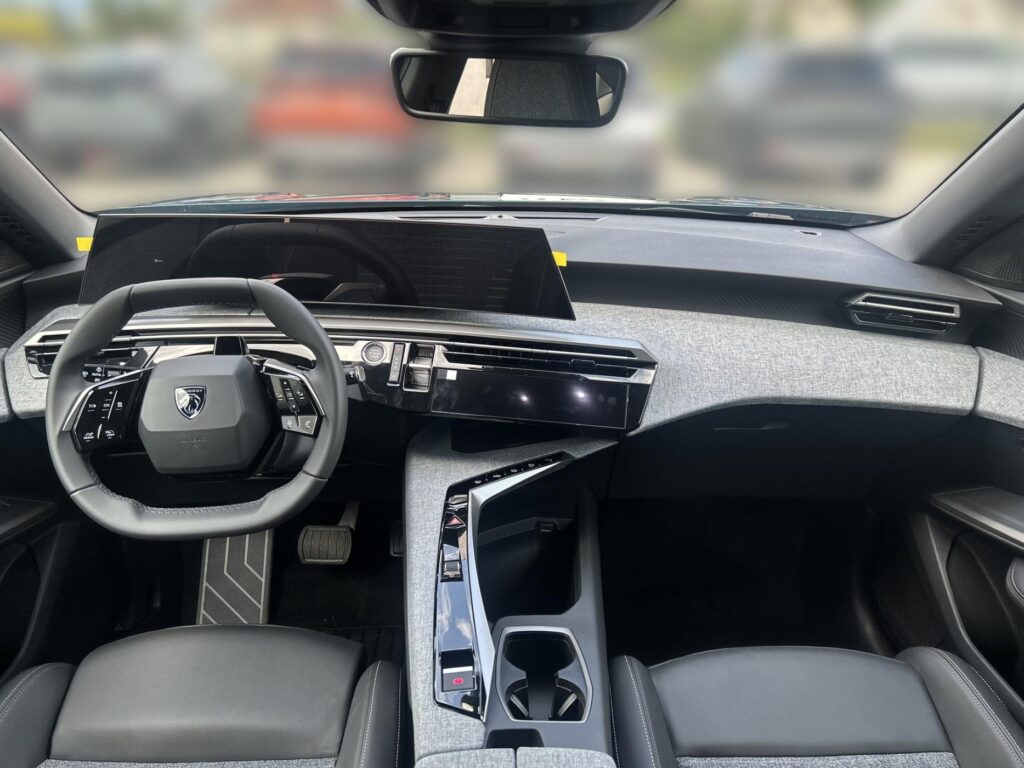 Peugeot NEW 3008 BUSINESS Hybrid 145k e-DCS6 (MHEV)