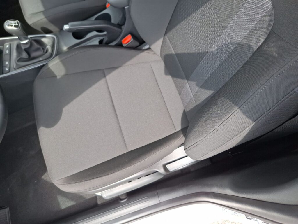 Hyundai i20 FL 1,0T-GDi 66kW/90k 6MT Black Edition MY26