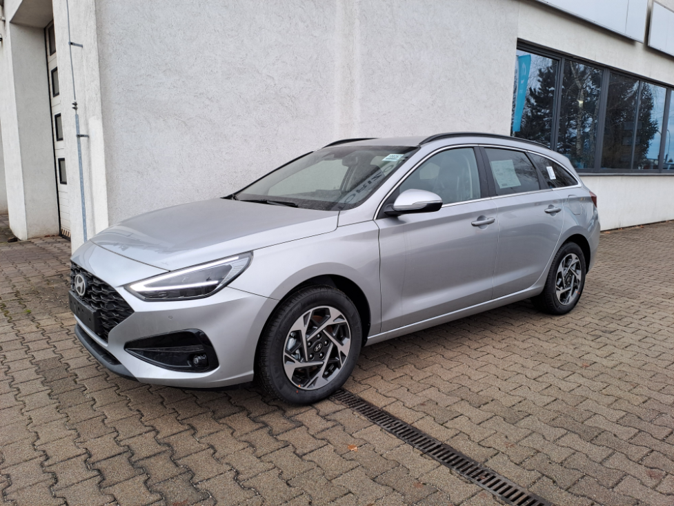 Hyundai i30kombi FL2 1,6T-GDi 110kW/150k 7DCT FAMILY