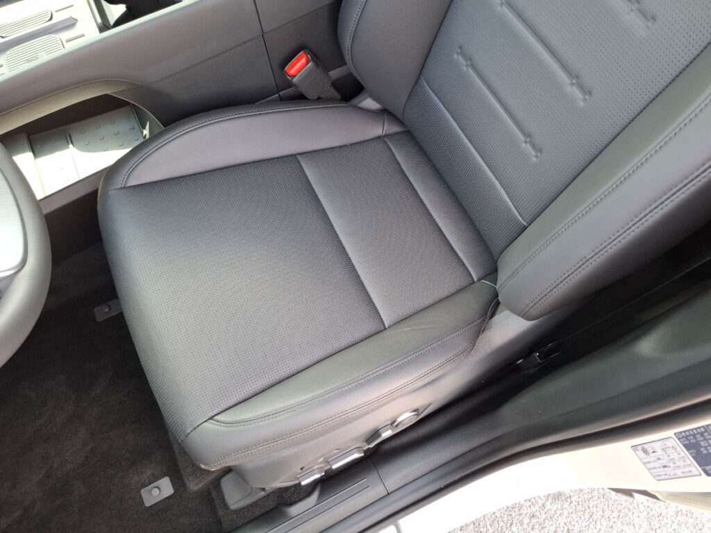 Hyundai SANTA FE 7S 1,6T-GDi HEV 176kW/239k 6AT PREMIUM MY26