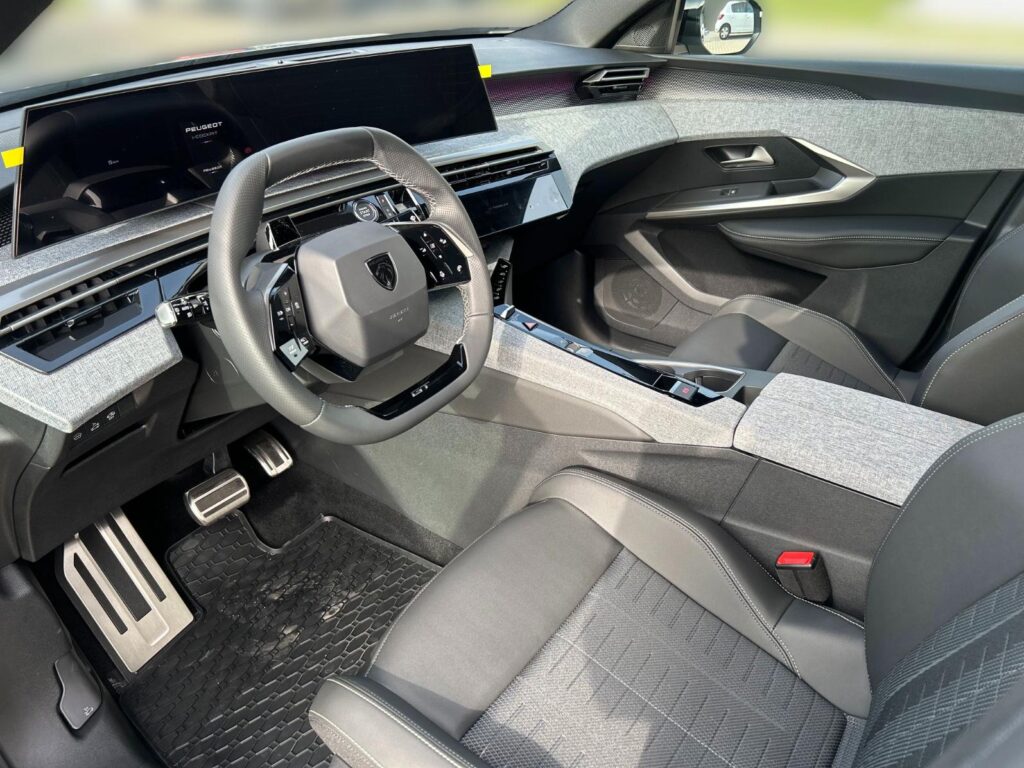 Peugeot 3008 NEW GT Hybrid 145k e-DCS6 (MHEV)